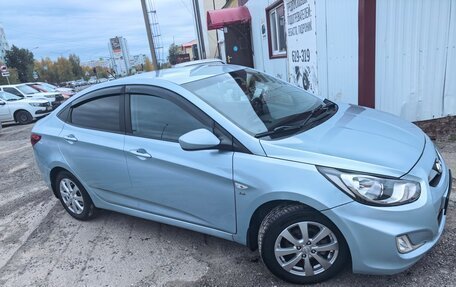 Hyundai Solaris II рестайлинг, 2013 год, 1 050 000 рублей, 12 фотография