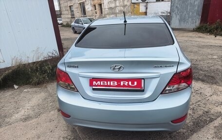 Hyundai Solaris II рестайлинг, 2013 год, 1 050 000 рублей, 11 фотография