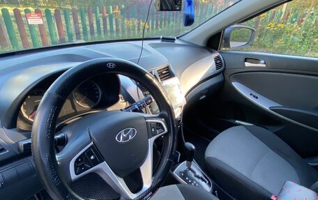 Hyundai Solaris II рестайлинг, 2013 год, 630 000 рублей, 15 фотография
