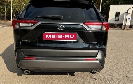 Toyota RAV4, 2021 год, 3 500 000 рублей, 4 фотография