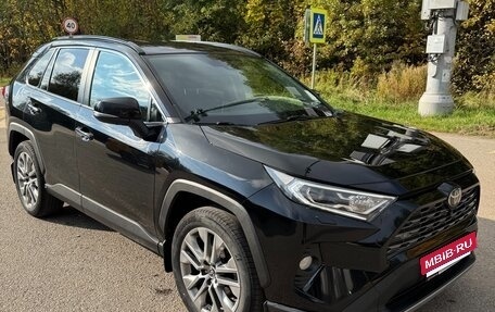 Toyota RAV4, 2021 год, 3 500 000 рублей, 6 фотография