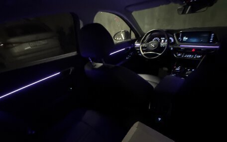 Hyundai Sonata VIII, 2021 год, 2 700 000 рублей, 3 фотография