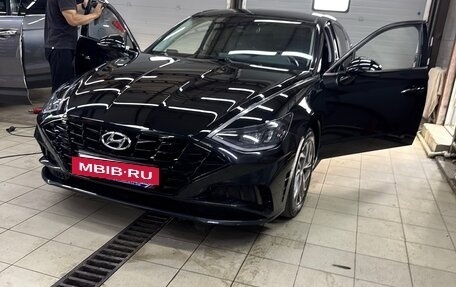 Hyundai Sonata VIII, 2021 год, 2 700 000 рублей, 2 фотография