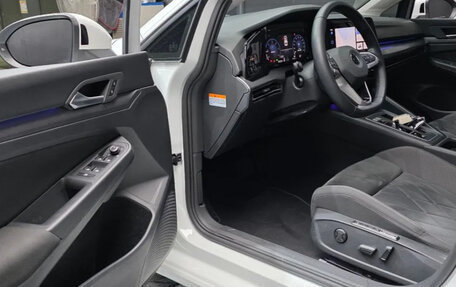 Volkswagen Golf VIII, 2022 год, 2 676 378 рублей, 3 фотография
