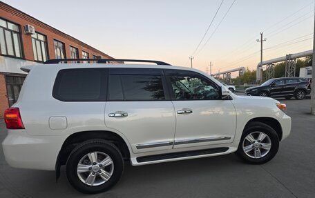 Toyota Land Cruiser 200, 2015 год, 4 980 000 рублей, 5 фотография