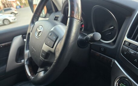 Toyota Land Cruiser 200, 2015 год, 4 980 000 рублей, 15 фотография