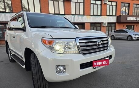Toyota Land Cruiser 200, 2015 год, 4 980 000 рублей, 6 фотография