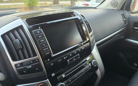 Toyota Land Cruiser 200, 2015 год, 4 980 000 рублей, 18 фотография
