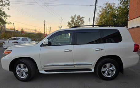 Toyota Land Cruiser 200, 2015 год, 4 980 000 рублей, 27 фотография