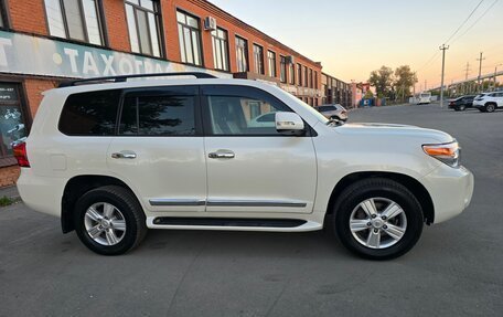Toyota Land Cruiser 200, 2015 год, 4 980 000 рублей, 39 фотография