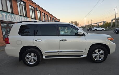 Toyota Land Cruiser 200, 2015 год, 4 980 000 рублей, 40 фотография