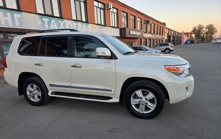 Toyota Land Cruiser 200, 2015 год, 4 980 000 рублей, 38 фотография