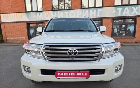 Toyota Land Cruiser 200, 2015 год, 4 980 000 рублей, 37 фотография