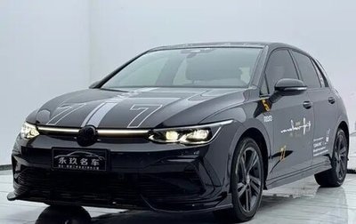 Volkswagen Golf VIII, 2024 год, 2 400 000 рублей, 1 фотография