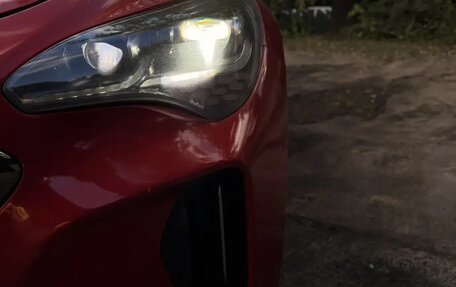 KIA Stinger I, 2018 год, 2 000 000 рублей, 2 фотография