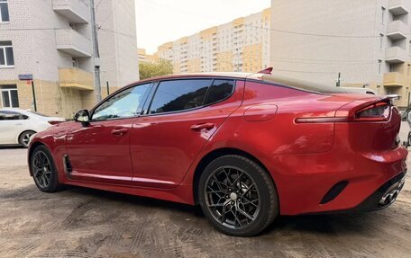 KIA Stinger I, 2018 год, 2 000 000 рублей, 6 фотография