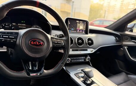 KIA Stinger I, 2018 год, 2 000 000 рублей, 21 фотография