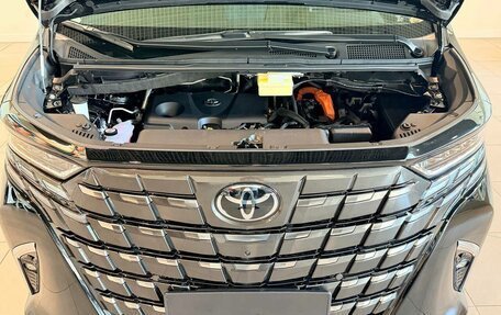 Toyota Alphard, 2023 год, 5 100 000 рублей, 22 фотография