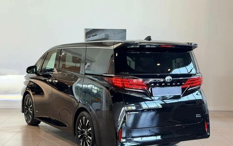 Toyota Alphard, 2023 год, 5 100 000 рублей, 27 фотография