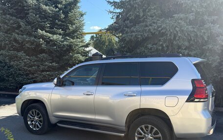 Toyota Land Cruiser Prado 150 рестайлинг 2, 2019 год, 4 850 000 рублей, 8 фотография