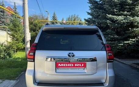 Toyota Land Cruiser Prado 150 рестайлинг 2, 2019 год, 4 850 000 рублей, 6 фотография