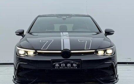 Volkswagen Golf VIII, 2024 год, 2 400 000 рублей, 3 фотография