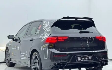 Volkswagen Golf VIII, 2024 год, 2 400 000 рублей, 5 фотография