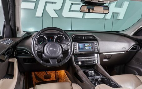 Jaguar F-Pace, 2016 год, 2 149 000 рублей, 6 фотография
