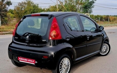 Peugeot 107 I рестайлинг, 2011 год, 485 000 рублей, 2 фотография