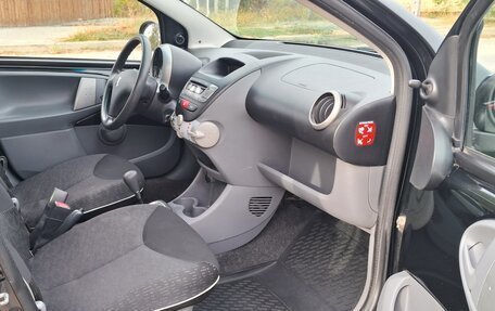 Peugeot 107 I рестайлинг, 2011 год, 485 000 рублей, 13 фотография