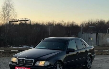 Mercedes-Benz C-Класс, 1999 год, 135 000 рублей, 4 фотография