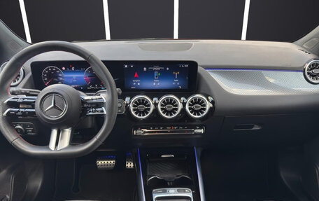 Mercedes-Benz GLA, 2023 год, 5 825 000 рублей, 17 фотография