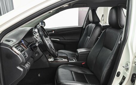 Toyota Camry, 2016 год, 2 446 000 рублей, 10 фотография