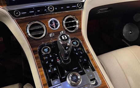 Bentley Continental GT III, 2018 год, 12 000 000 рублей, 19 фотография