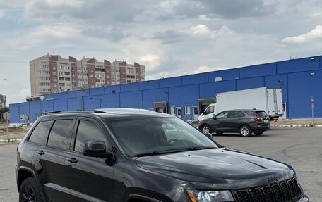 Jeep Grand Cherokee, 2018 год, 4 250 000 рублей, 4 фотография