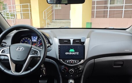 Hyundai Solaris II рестайлинг, 2013 год, 780 000 рублей, 8 фотография