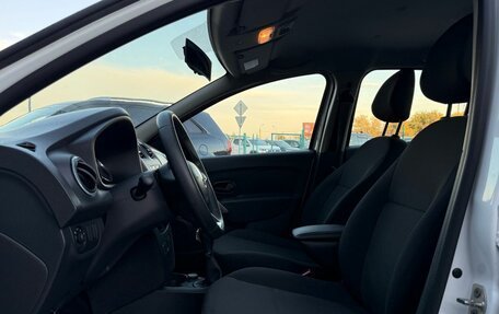 Renault Logan II, 2019 год, 920 000 рублей, 9 фотография