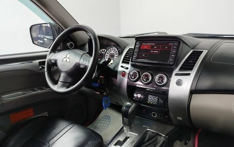 Mitsubishi Pajero Sport II рестайлинг, 2012 год, 1 650 000 рублей, 14 фотография