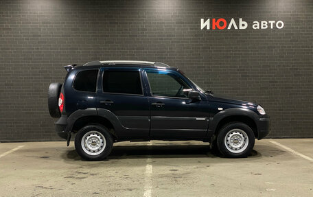 Chevrolet Niva I рестайлинг, 2017 год, 800 000 рублей, 4 фотография