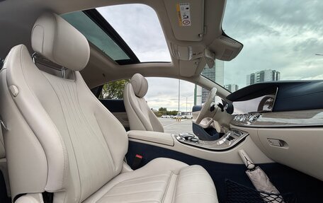 Mercedes-Benz E-Класс, 2019 год, 4 000 000 рублей, 5 фотография