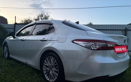 Toyota Camry, 2020 год, 1 999 999 рублей, 15 фотография
