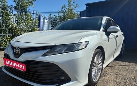 Toyota Camry, 2020 год, 1 999 999 рублей, 13 фотография