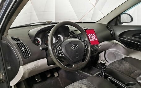 KIA cee'd I рестайлинг, 2008 год, 305 000 рублей, 18 фотография