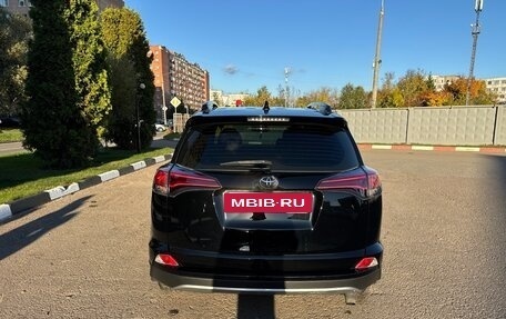 Toyota RAV4, 2018 год, 2 300 000 рублей, 3 фотография