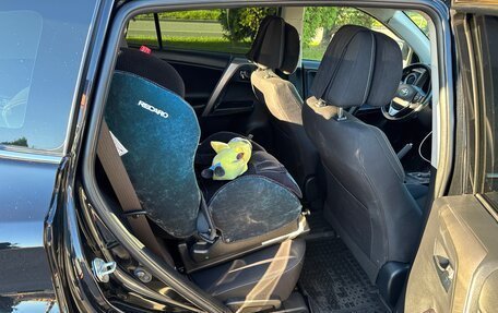 Toyota RAV4, 2018 год, 2 300 000 рублей, 18 фотография