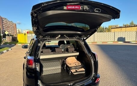 Toyota RAV4, 2018 год, 2 300 000 рублей, 14 фотография