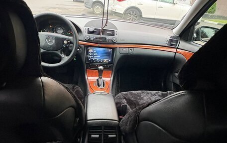 Mercedes-Benz E-Класс, 2007 год, 700 000 рублей, 11 фотография