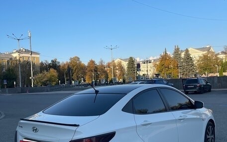 Hyundai Solaris II рестайлинг, 2016 год, 697 000 рублей, 7 фотография