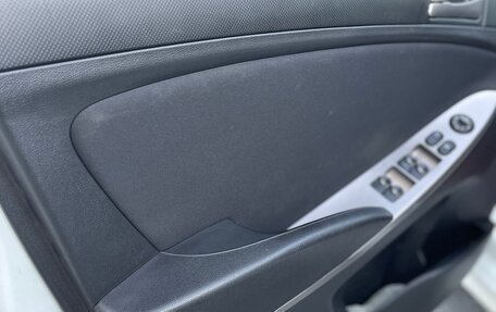 Hyundai Solaris II рестайлинг, 2016 год, 697 000 рублей, 18 фотография