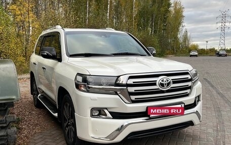 Toyota Land Cruiser 200, 2016 год, 7 000 000 рублей, 5 фотография